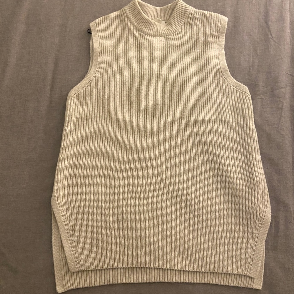 H&M knit sweater vest